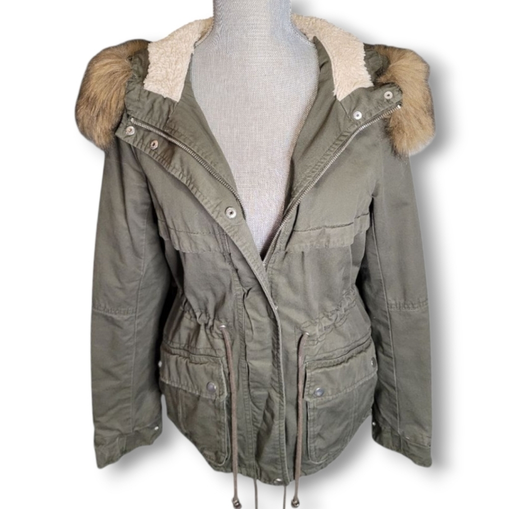 H&M Divided Army Green Faux Fur Parka Size 4 - Picture 4 of 10